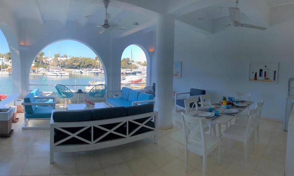 Villa El Club 3 Bed 3 Bath Front *